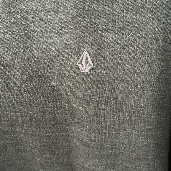 VOLCOM HOODIE SWEATSHIRT SIZE XL SOFT LIGHTWEIGHT NWOT EXCELLENT CONDITION - Picture 2 of 5